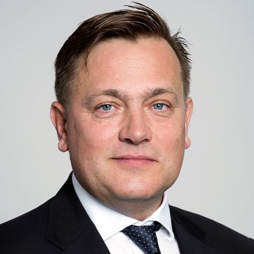 Mattias Persson, Swedbank